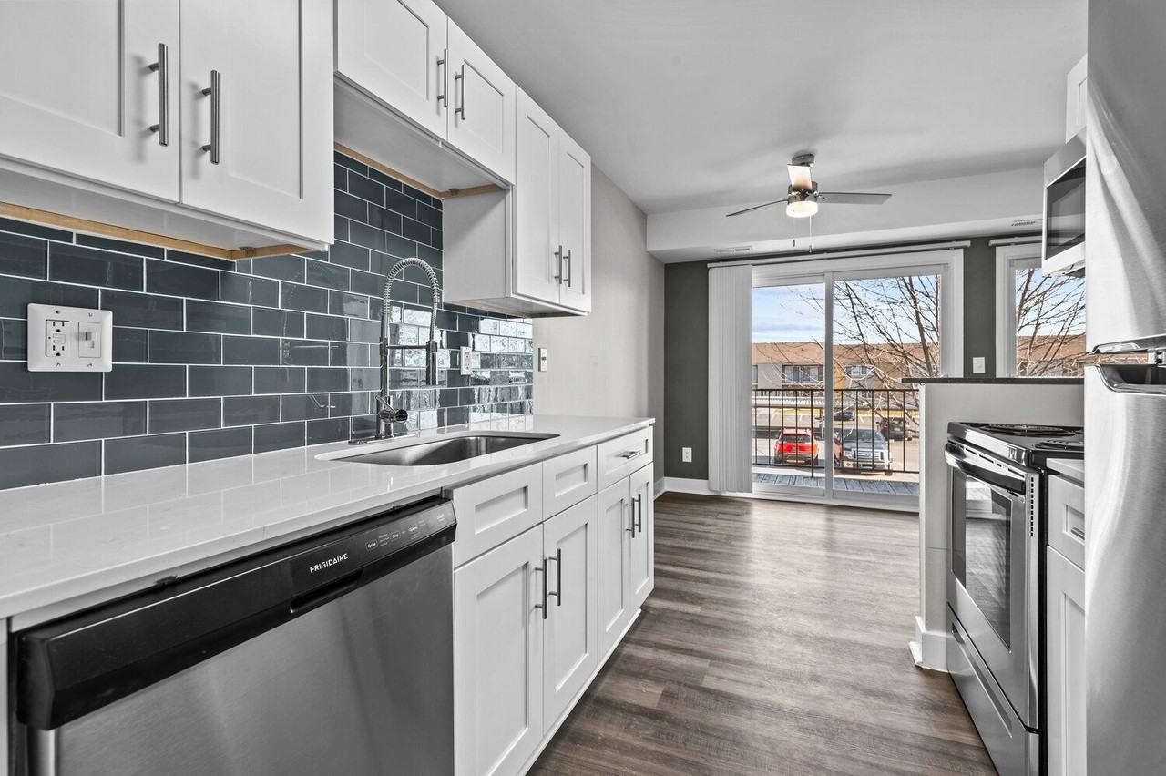 Sunnymede Apartments - Troy, MI - Photo 2 of 50