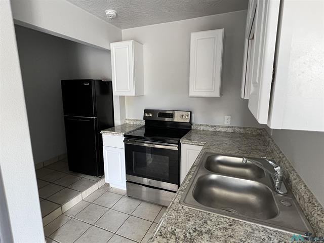 902 1/2 Bullock Ct - Photo 3 of 6