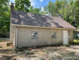 413-415 E Broad St - Photo 1 of 1