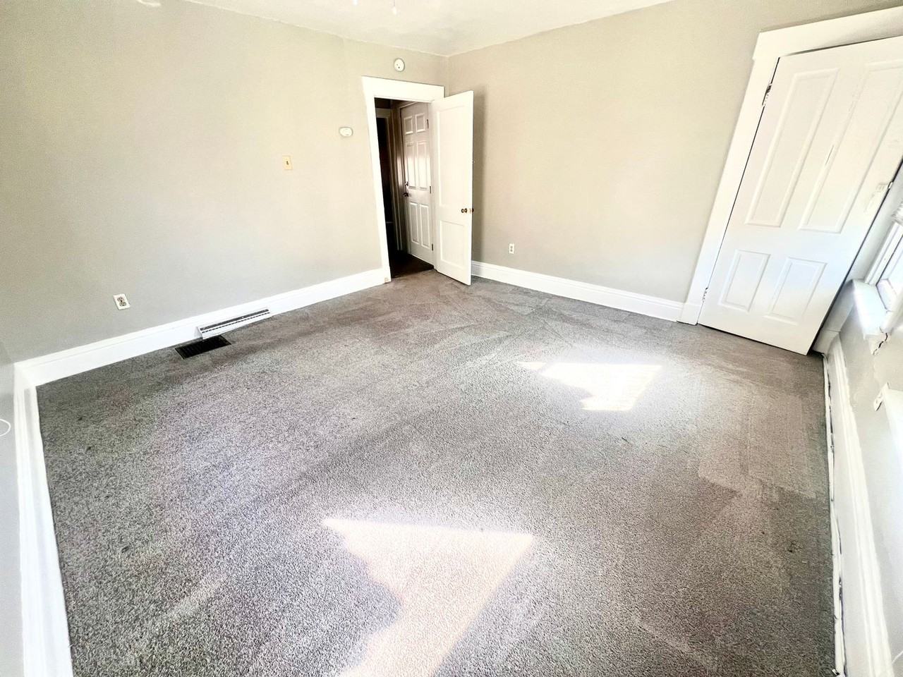 516 Allegheny Avenue - Photo 2 of 8