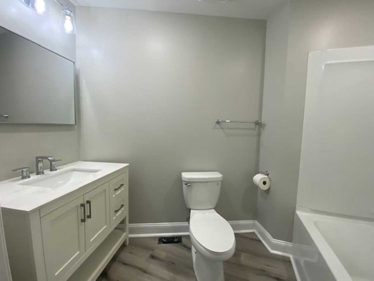 Dudley Creek  Apartments - Photo 4 of 17