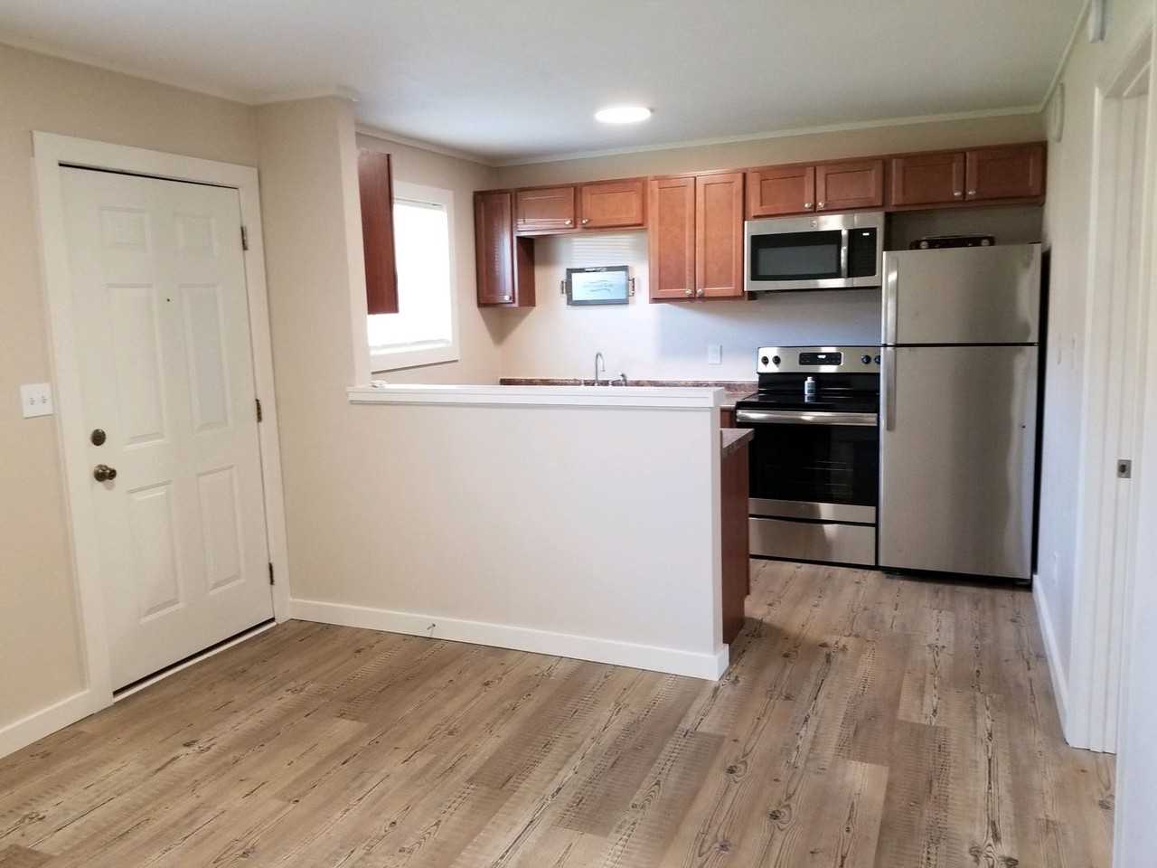 North Point Flats - Photo 4 of 18