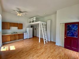 featured image of 213 N Hamilton St