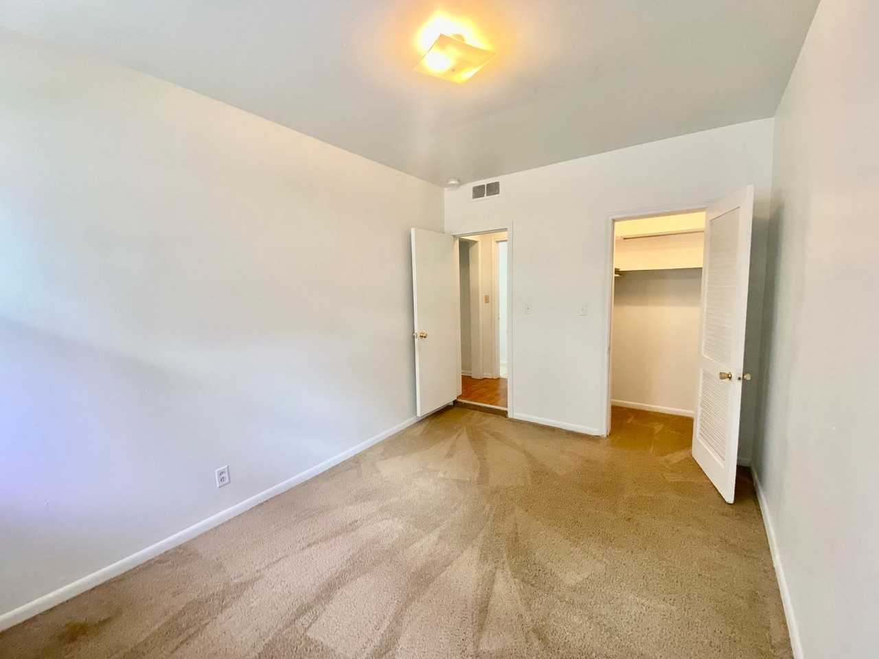 400 Perrin St. - Photo 6 of 35