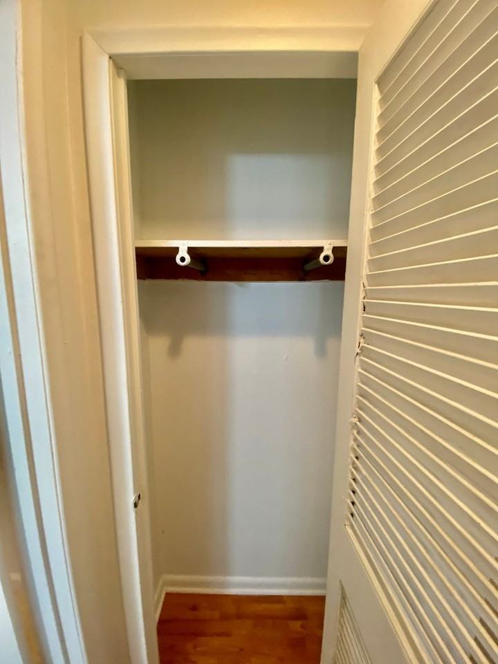 400 Perrin St. - Photo 7 of 35