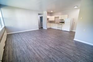 featured image of 44 Riverside Dr
