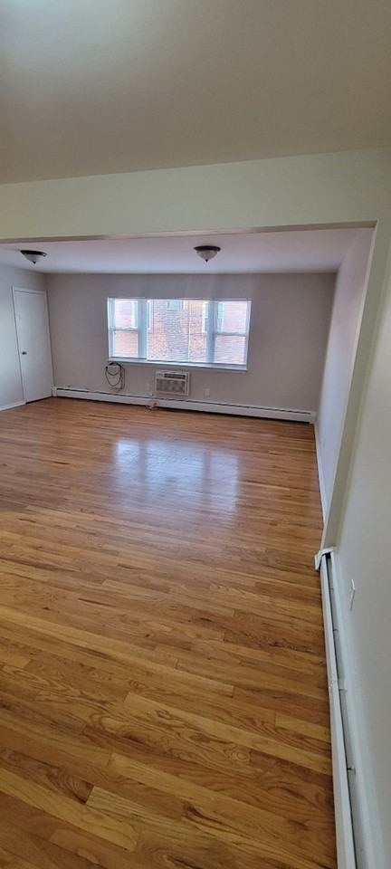 286 Stuyvesant Ave - Photo 2 of 6