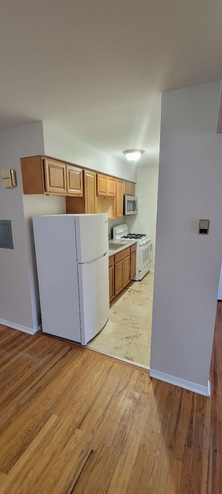 286 Stuyvesant Ave - Photo 4 of 6