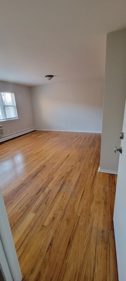 286 Stuyvesant Ave - Photo 5 of 6