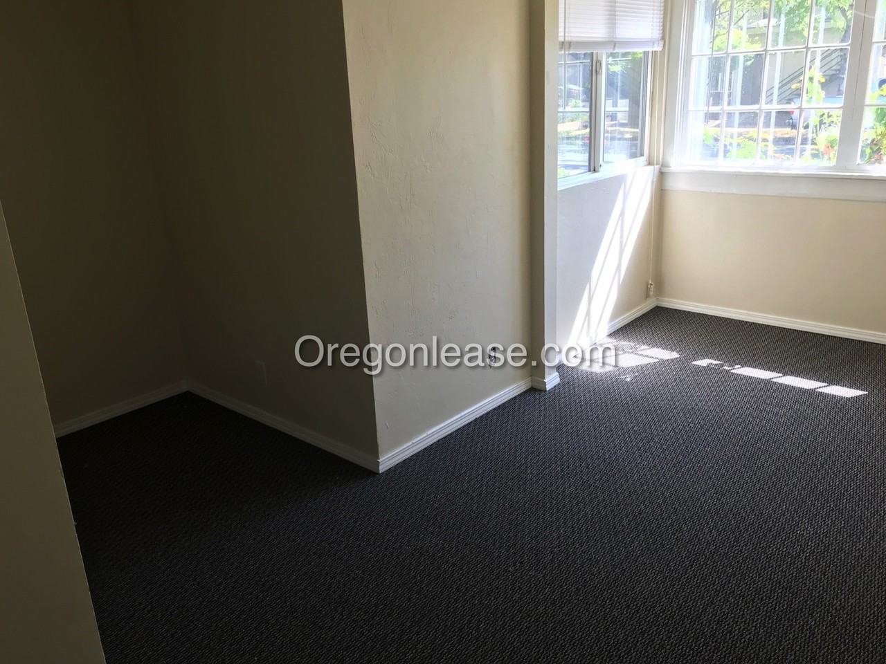 1630 Patterson St #1 - Photo 3 of 8