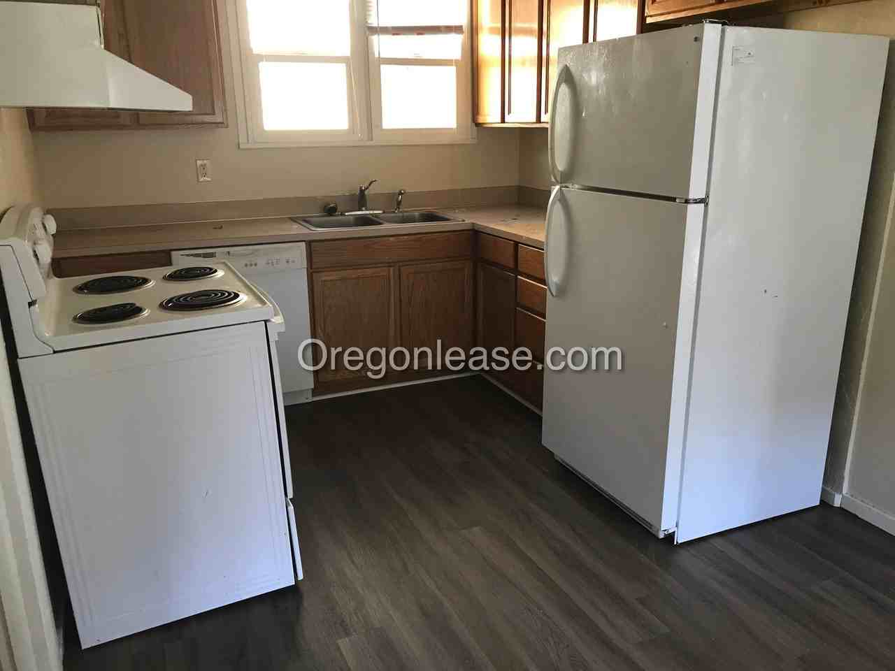 1630 Patterson St #1 - Photo 6 of 8