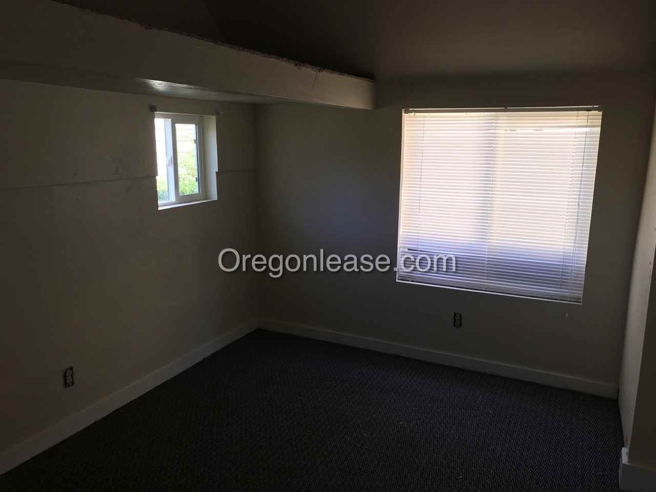 1630 Patterson St #1 - Photo 7 of 8