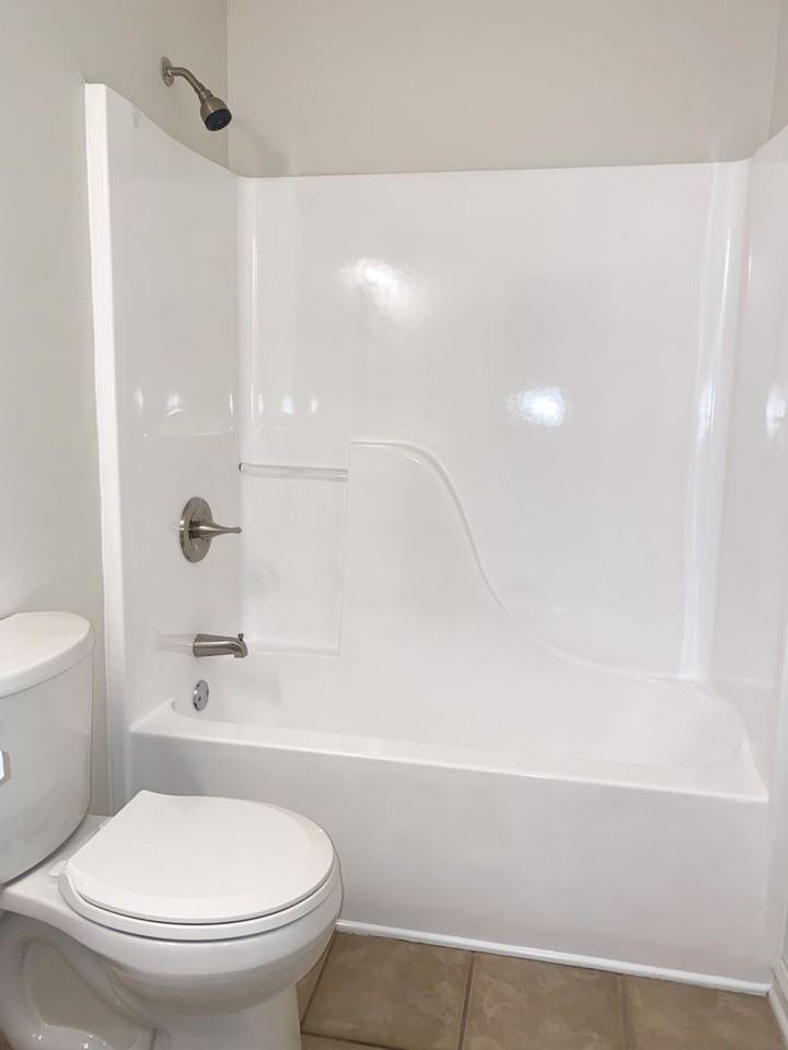 Eastgate Village Apartments - Photo 6 of 46