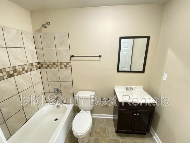 1704 Cleoford Ave - Photo 5 of 7