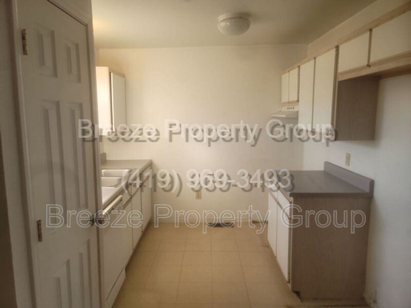 620 Hope St - Photo 3 of 10