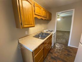 313 W Grand St - Photo 1 of 1