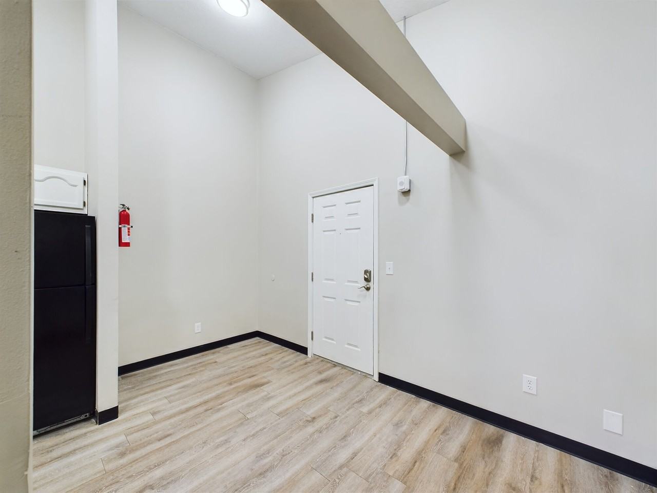 Kensington Apartments - Photo 7 of 14
