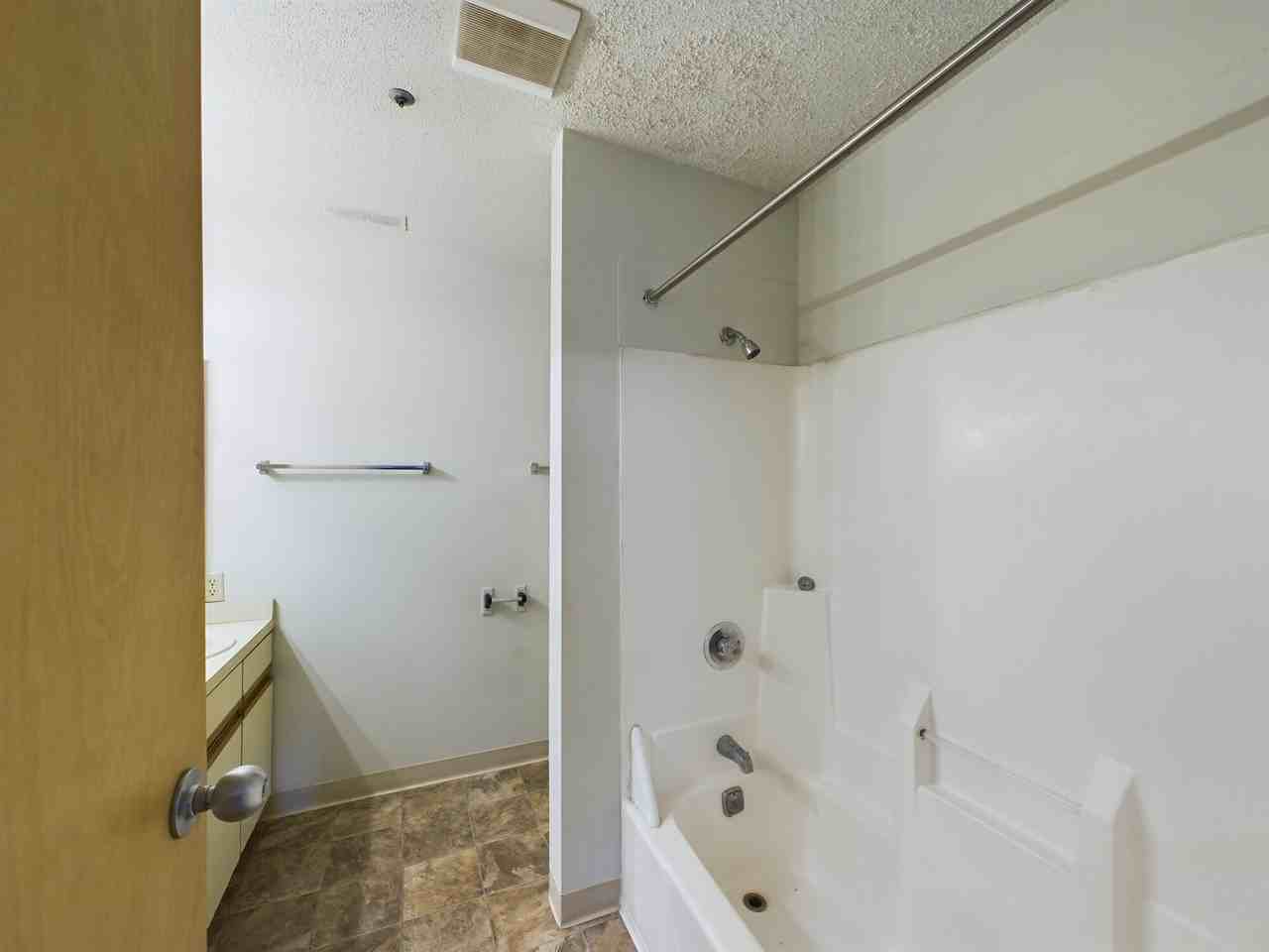 Chesterfield Apartments - Photo 4 of 13