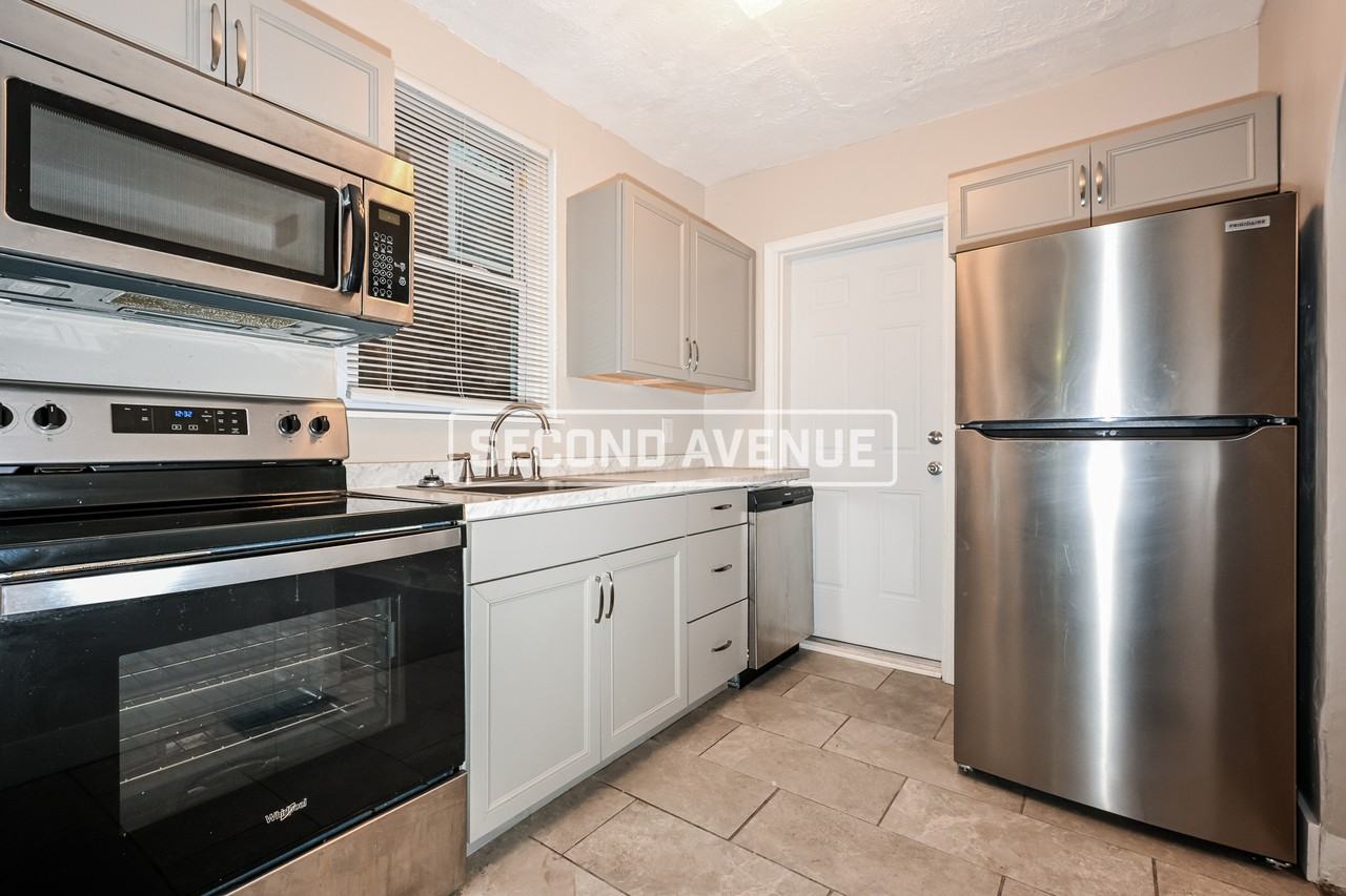 1732 Concordia St - Photo 2 of 13