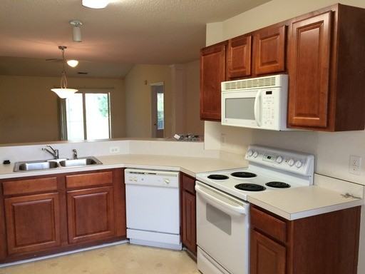 7364 Suncatcher Dr - Photo 2 of 15