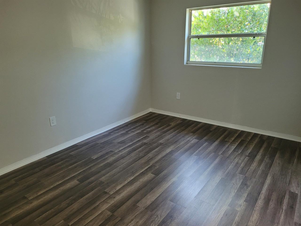 130 Bougainvillea Dr #8 - Photo 4 of 7