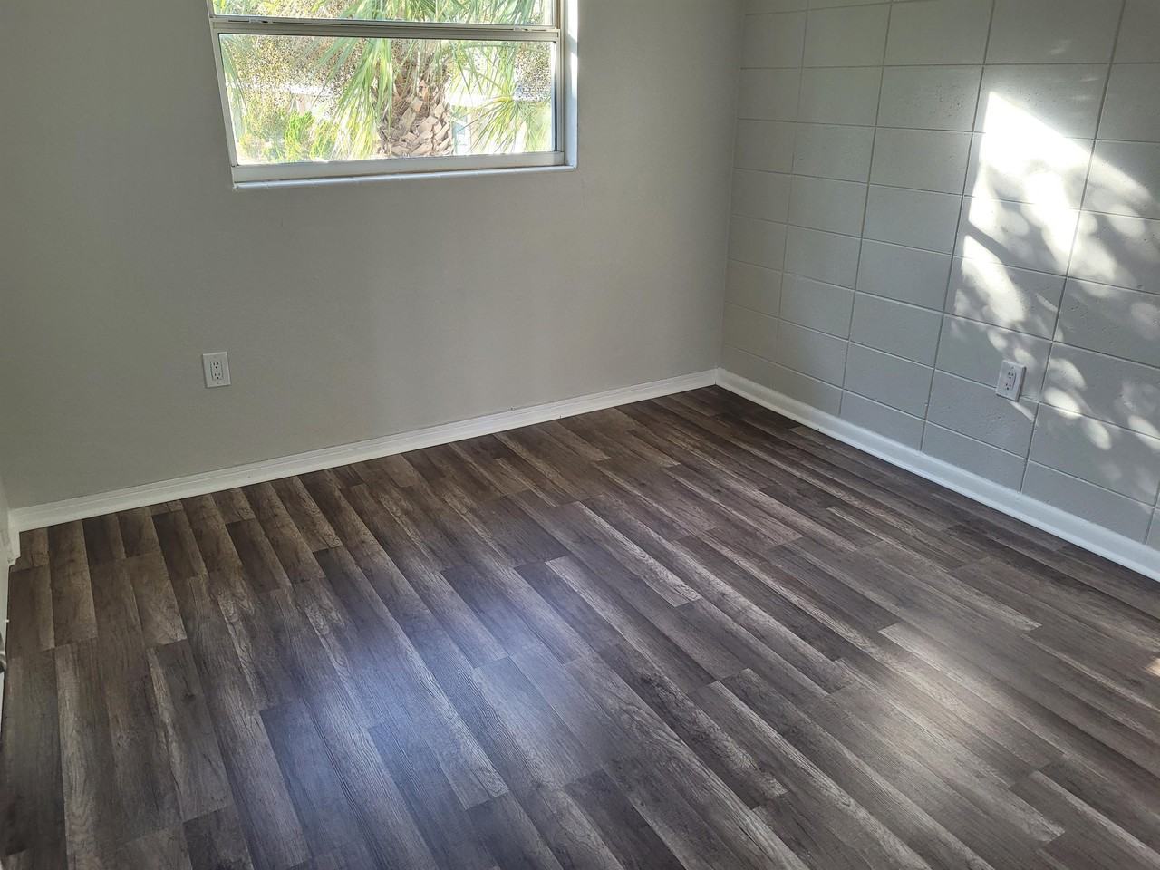 130 Bougainvillea Dr #8 - Photo 5 of 7