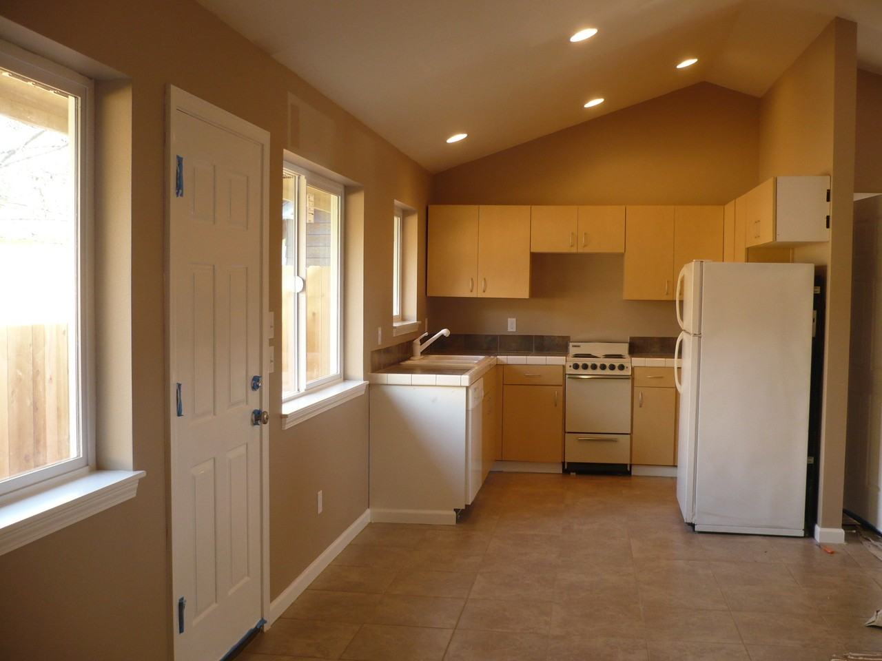 227 Nw 11th St #1-2 - Photo 2 of 22