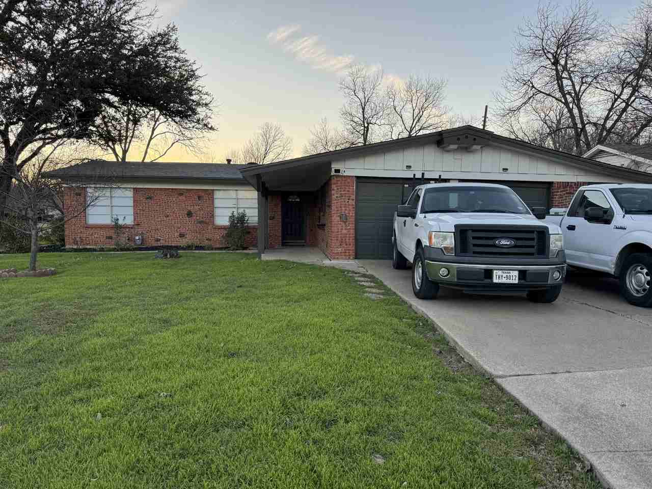 2700 W Fuller Ave #NA - Photo 2 of 27