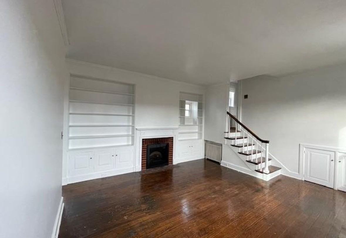16 Feeder Ave #E - Photo 2 of 5