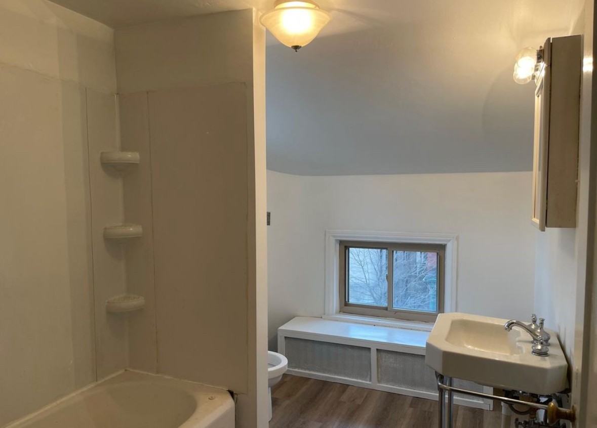 16 Feeder Ave #E - Photo 3 of 5