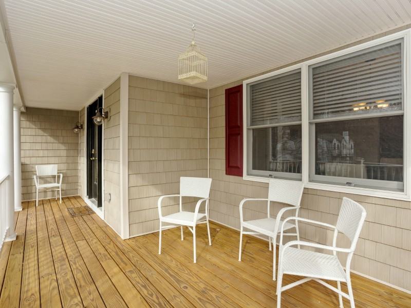 607 Meadow Rd - Photo 2 of 20