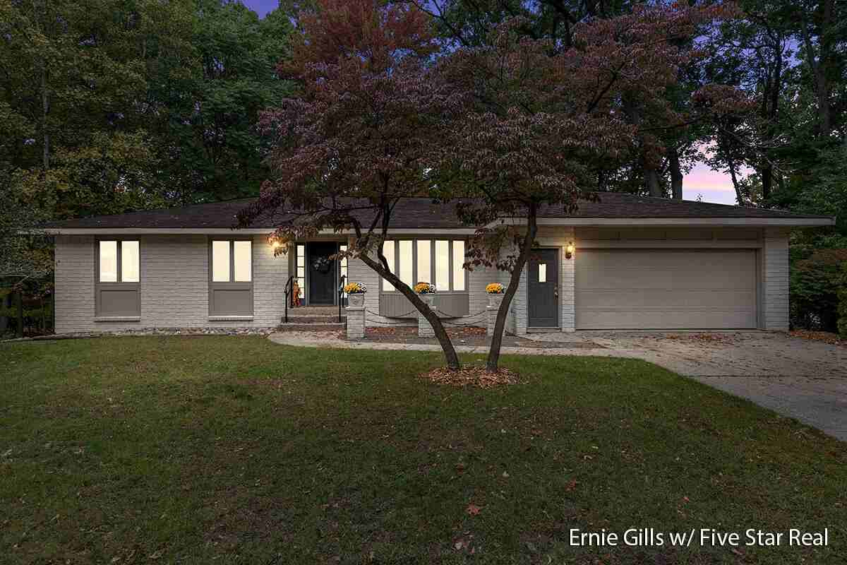 4627 Deepwood Ct Sw #NA - Photo 2 of 33