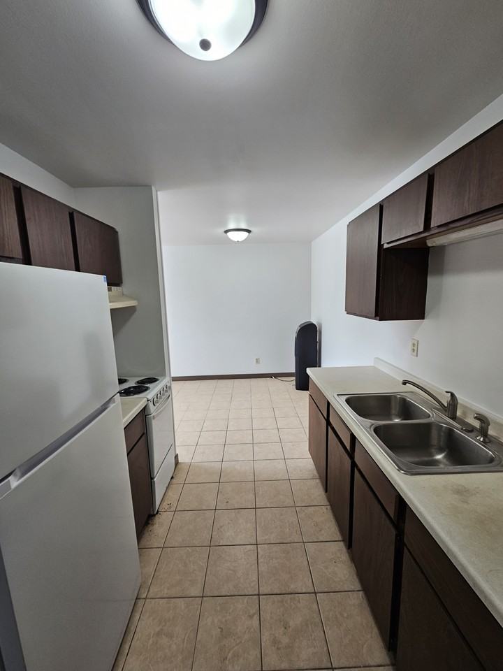 1723 La Crescent St #97 - Photo 7 of 14