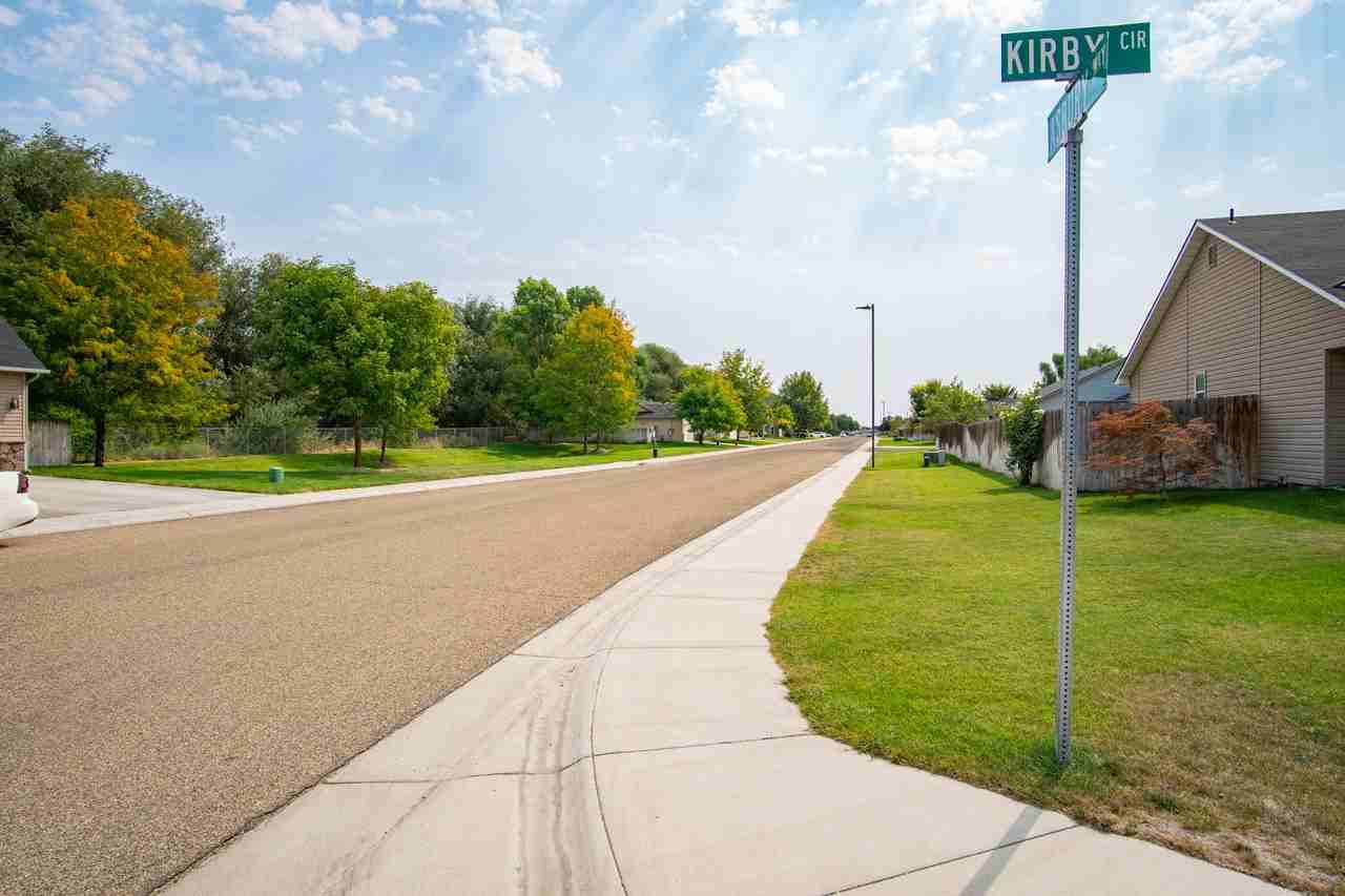 3916 Kirby Cir #1 - Photo 4 of 19