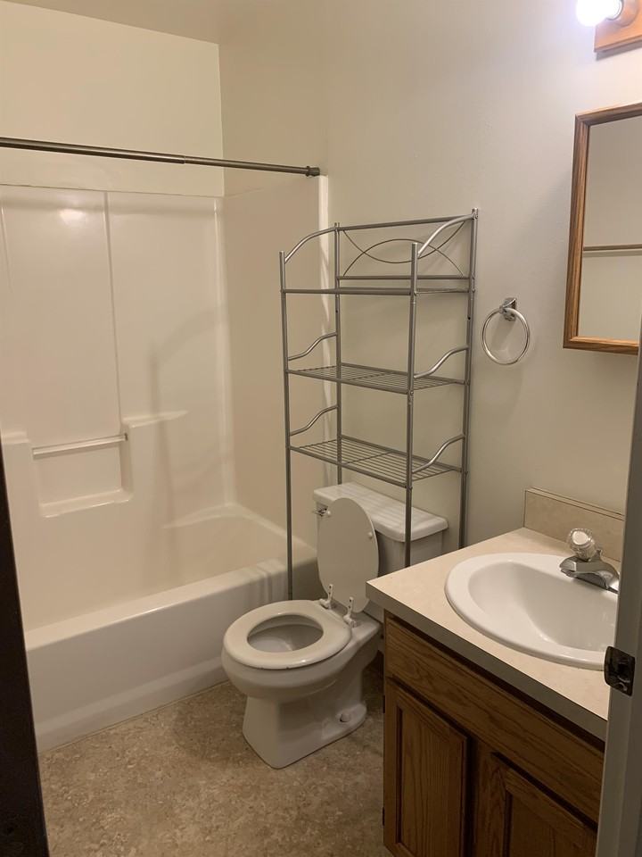 1662 Jefferson St #A - Photo 7 of 10