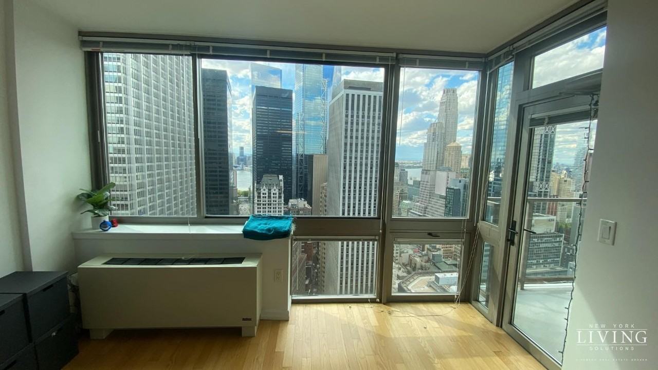 2 Gold St #5107 - Photo 6 of 19