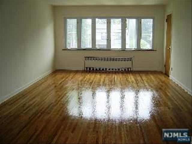 701 Bergen Blvd - Photo 3 of 6