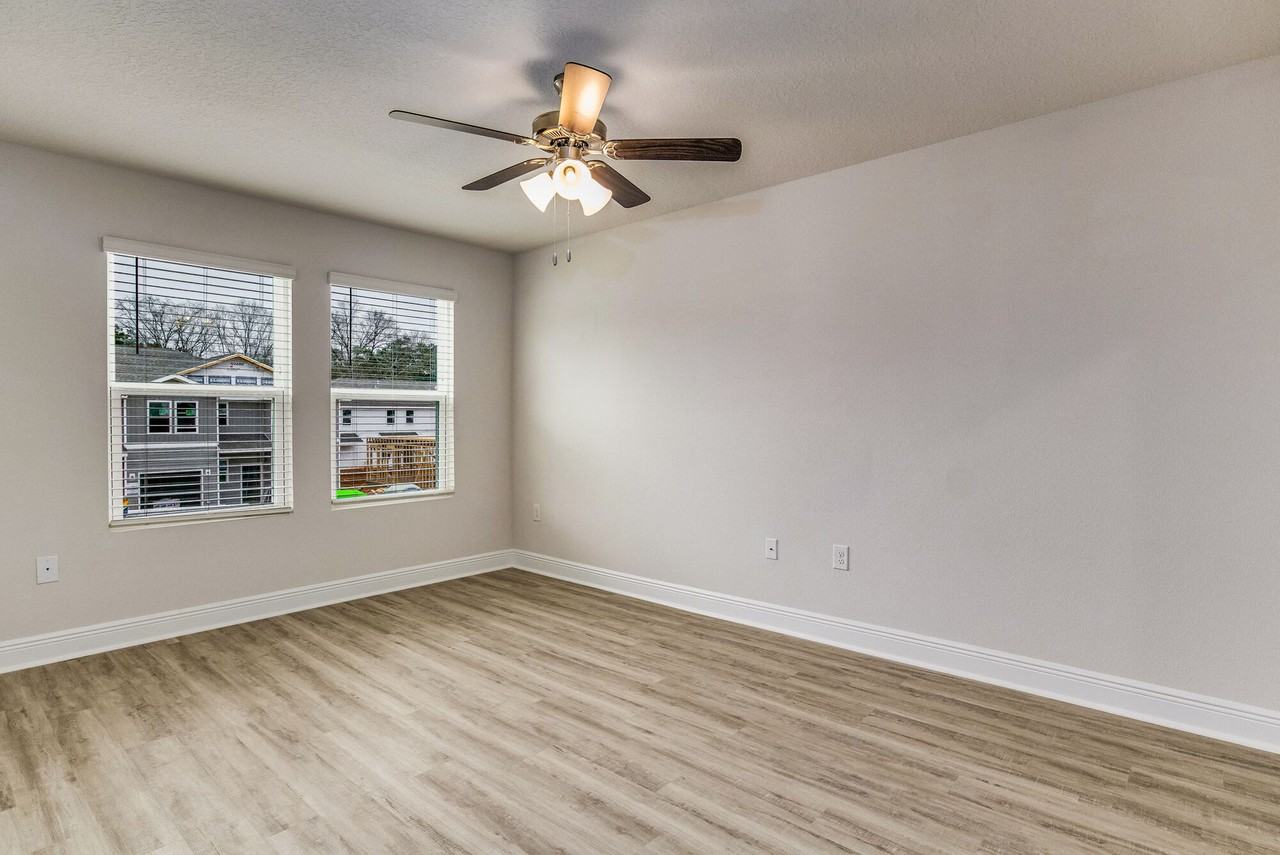 9797 Mcluvin Rd - Photo 2 of 46