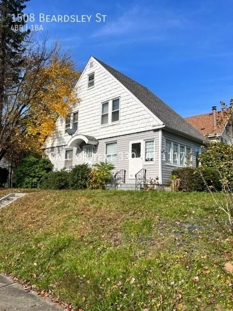 1508 Beardsley St - Photo 2 of 20