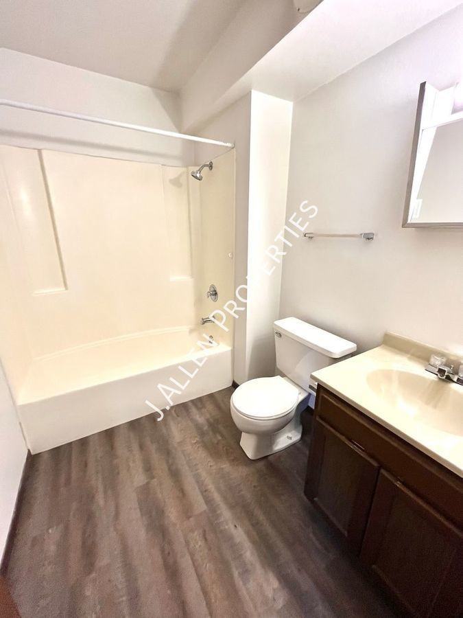 607 W Michigan Ave #1 - Photo 2 of 6