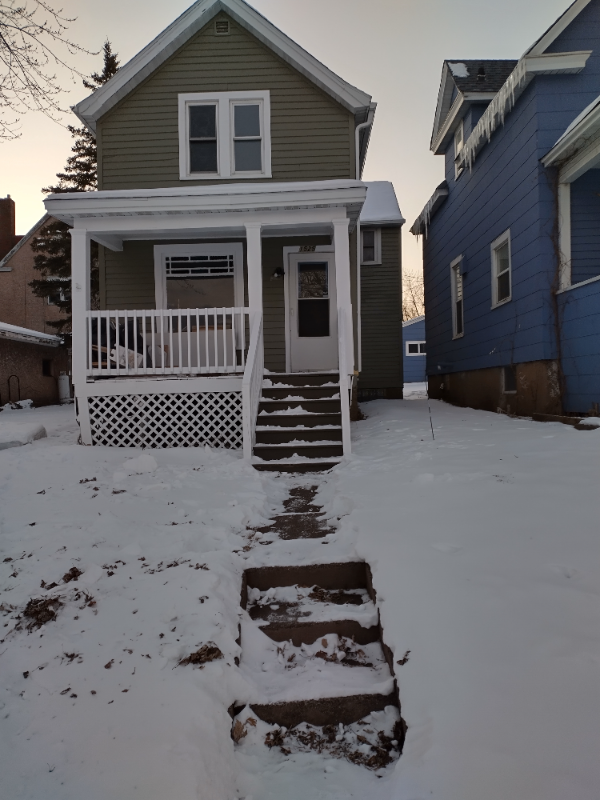 1525 Clough Ave - Photo 3 of 14