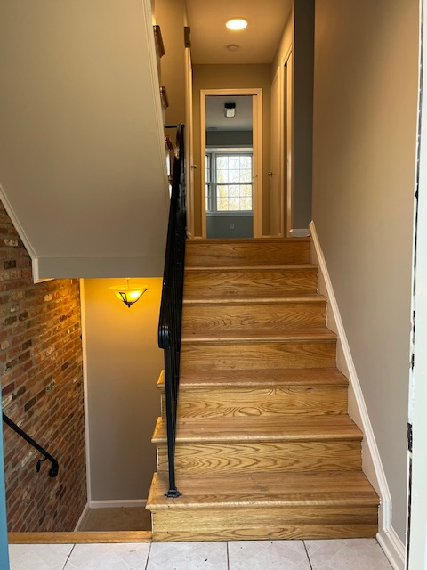 2337 Mcgregor Ct - Photo 2 of 19