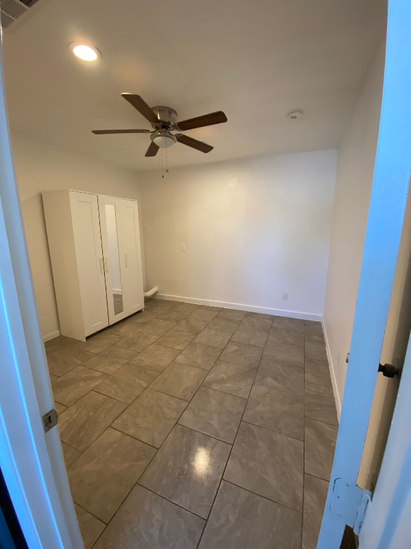 1436 Reagan St #1 - Photo 3 of 7