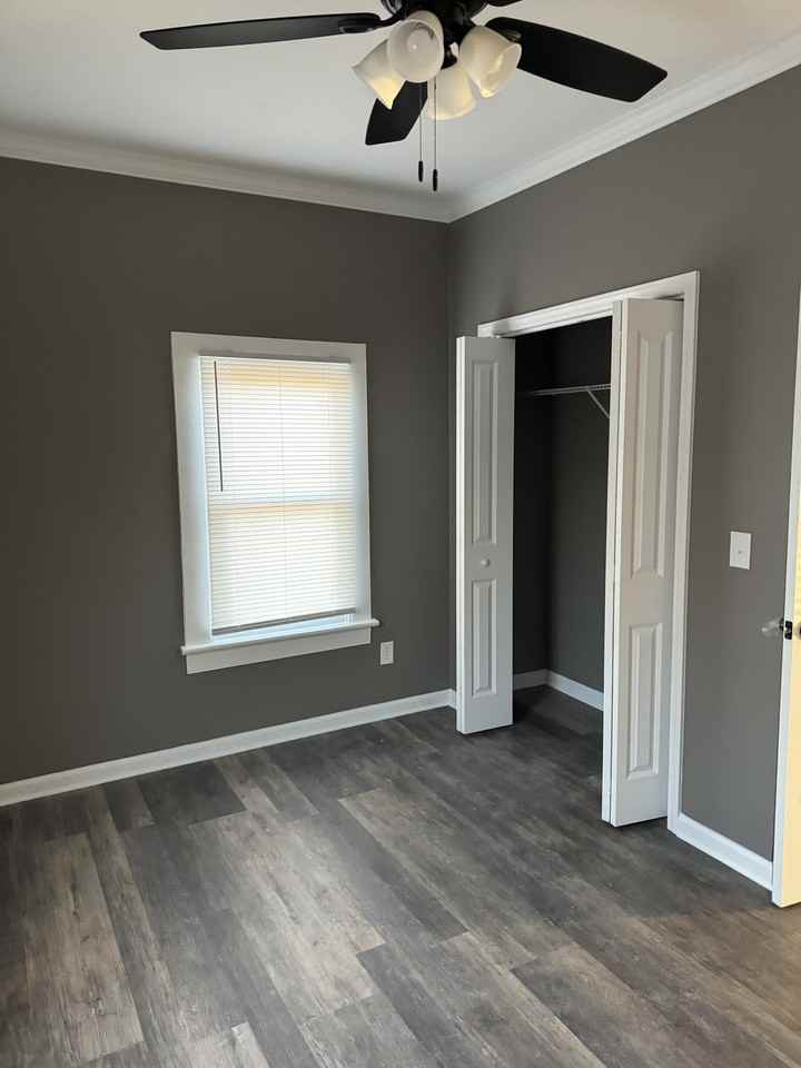 205 W 15th St #NA - Photo 2 of 10