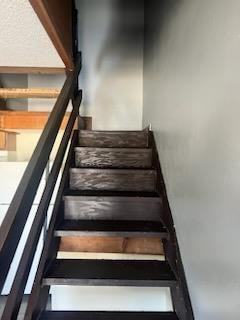 WLooGroup: 2939 12th Avenue Southwest - Photo 2 of 5