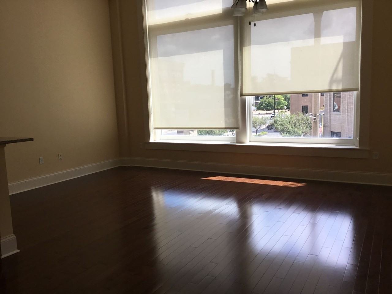 Feel the pulse of the city outside your front door. - Photo 2 of 10