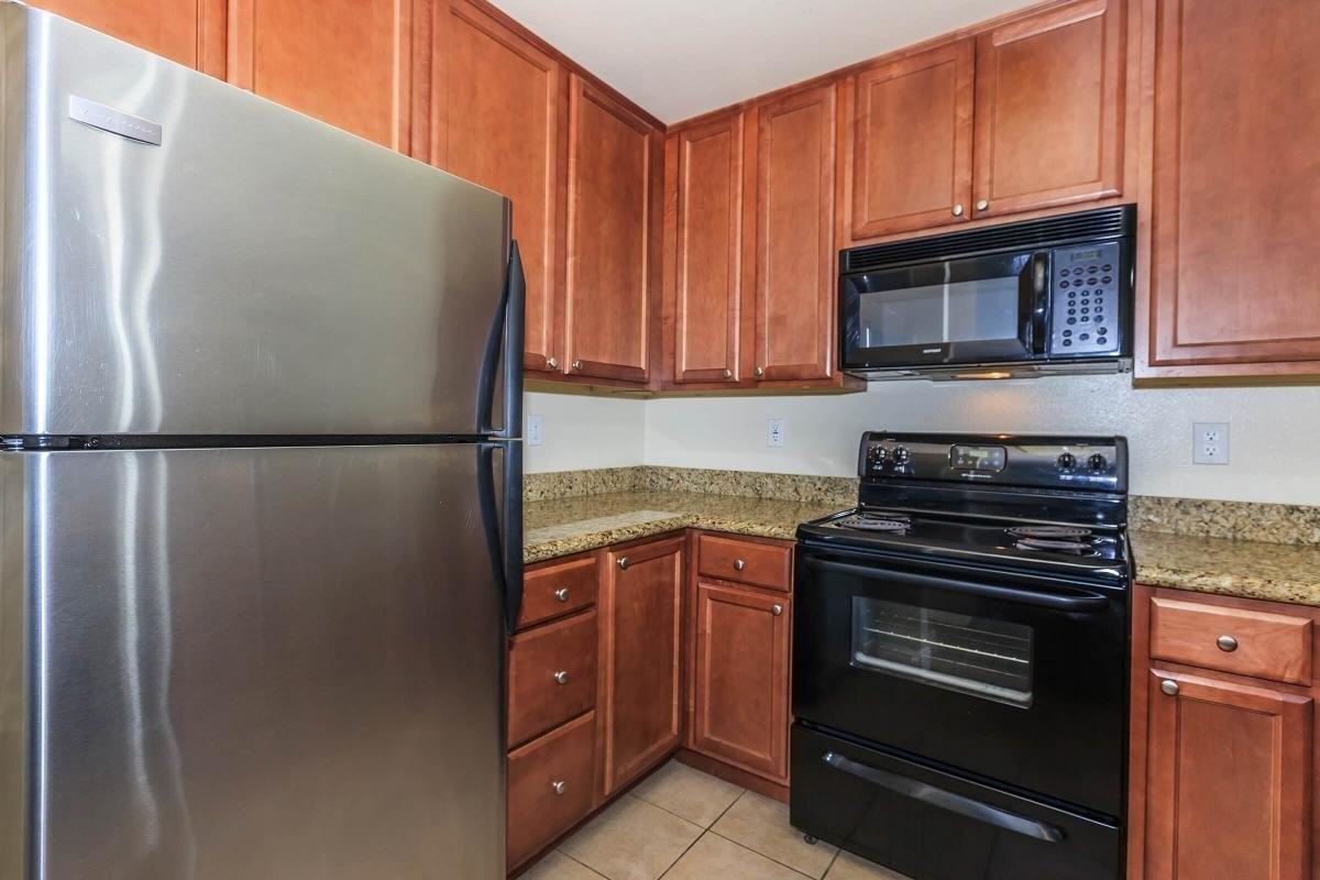 Hilltop Condos - Photo 5 of 36