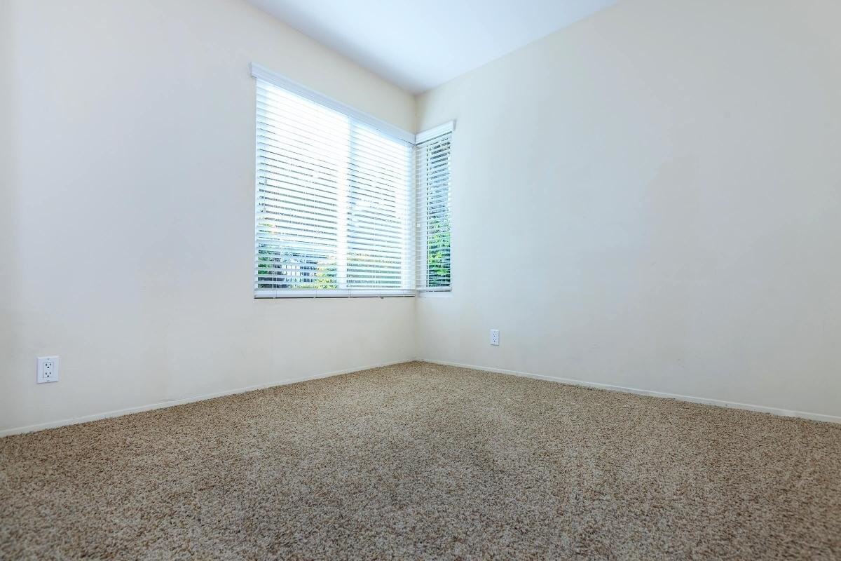 Hilltop Condos - Photo 7 of 36