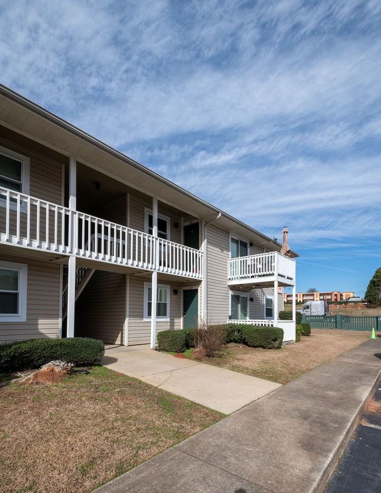 Holiday Cove Apartments 600 Holiday Cir, Forsyth, GA 31029 Zumper