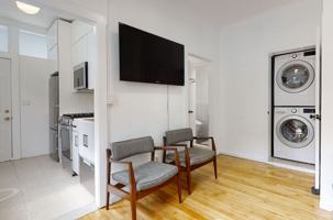 featured image of 256 Edwards Street